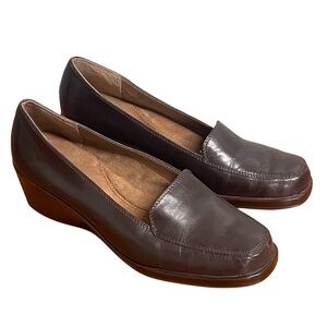 Women's AEROSOLES Final Exam Brown Leather Slip-On Wedge Heel Loafer Sz 9.5